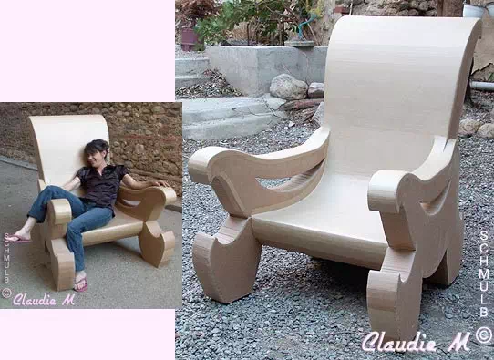 Très gros fauteuil en carton