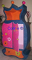 Armoire color� en carton
