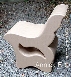 Chaise en carton de Annick