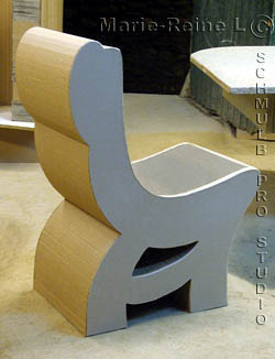 Chaise simple en carton