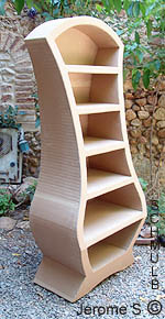 Meuble etagere carton faite en stage de formation