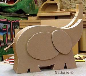 Meuble elephant en carton