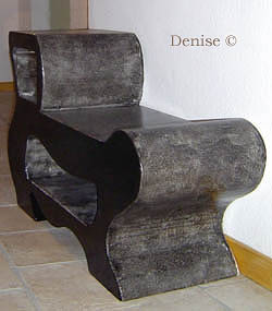 Meuble siege en carton pour telephone, par Denise