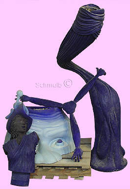 Gloria: Sculpture en papier mache 