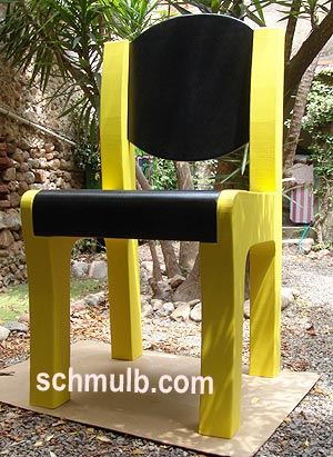 Chaise géante bicolore