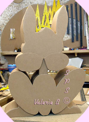 Meuble lapin en carton