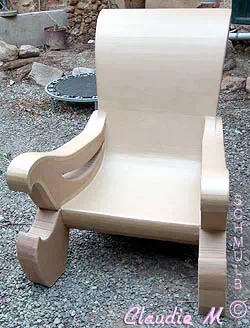 Large fauteuil vu de face